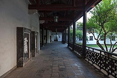 《最后生还者》原版与重制版泰丝对比 感觉变丑了？